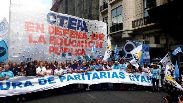 El Gobierno Nacional controlará escuelas y prevé sanciones por paro docente