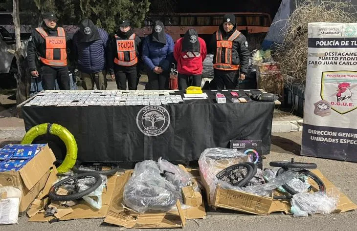 Detienen a tres personas con 1,036 kg de cocaína en Cabo Vallejo