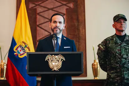 Colombia endurece su política migratoria con operativos y deportaciones