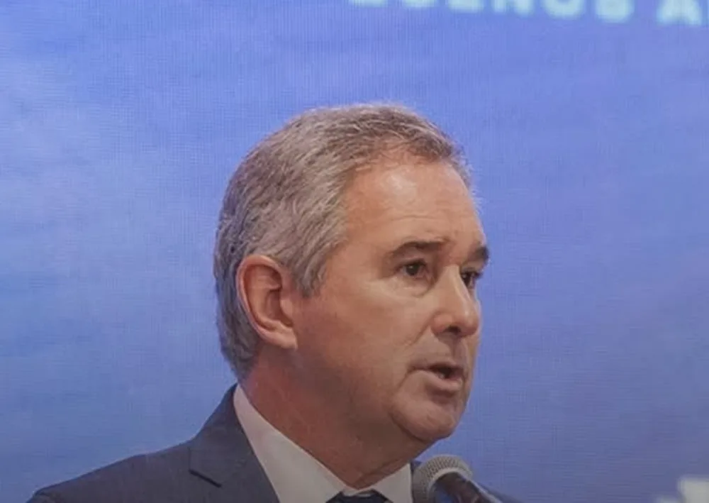 Quirno advirtió a 180 empresas por operar en Malvinas y las instó a elegir