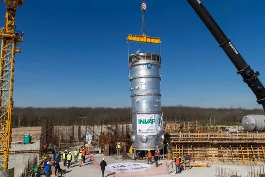 El Gobierno confirmó la puesta en marcha del reactor RA-10 para 2027