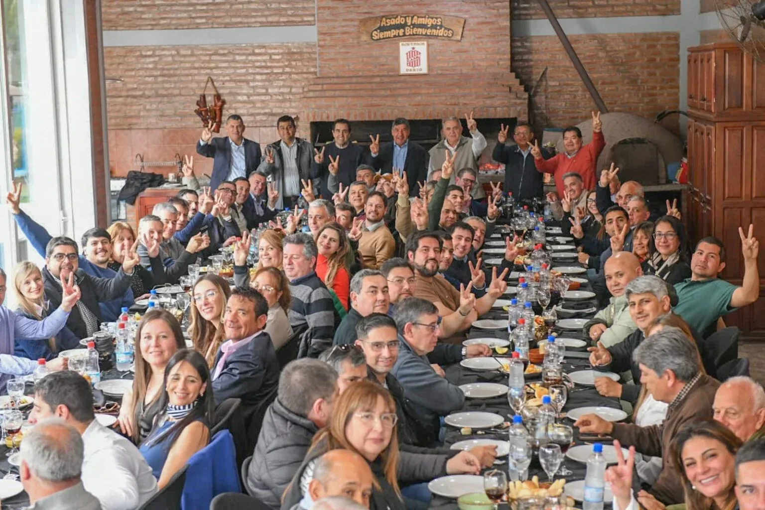 El asado de Jaldo y Acevedo con apoderados: ausencias y la presencia de Macario Santamarina generan revuelo